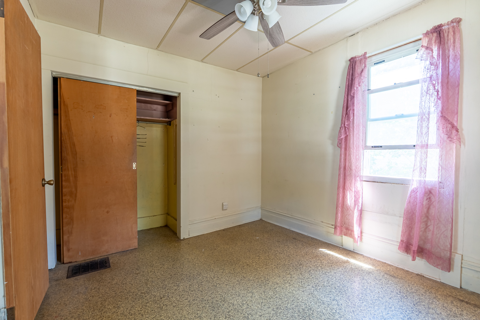 306 East Sycamore Street Normal, IL 61761 - Photo 8 of 24