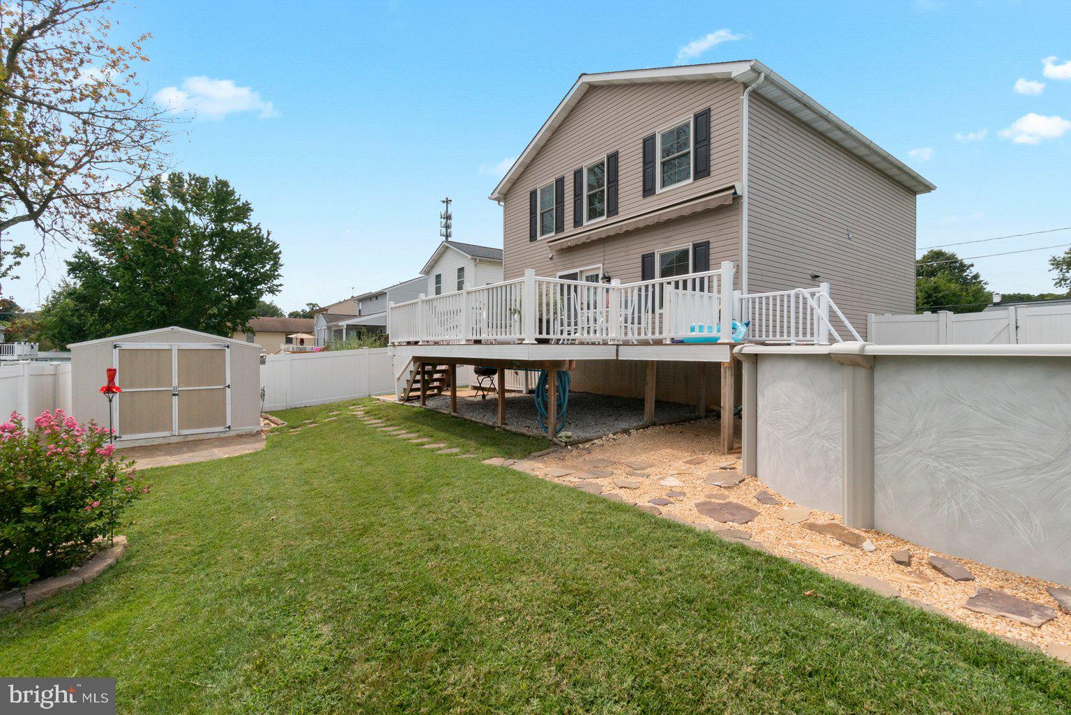 1617 Cape May Road Baltimore, MD 21221 - Photo 20 of 37 a house view with a garden space