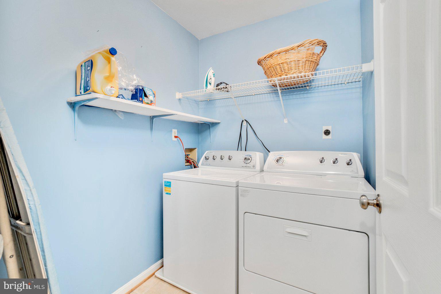 1617 Cape May Road Baltimore, MD 21221 - Photo 30 of 37 a utility room with dryer and washer