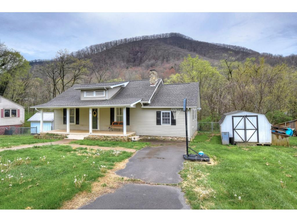 186 Mill Pond Road Elizabethton, TN 37643 - Photo 3 of 19 Photo 3
