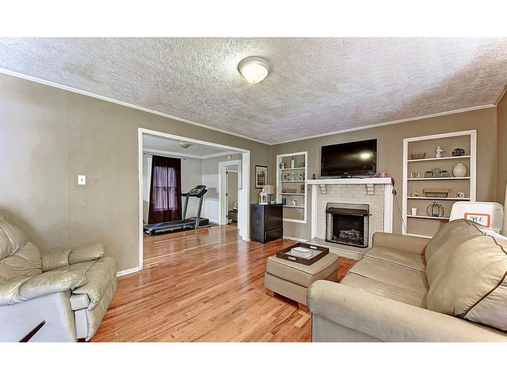 186 Mill Pond Road Elizabethton, TN 37643 - Photo 4 of 19 Photo 4