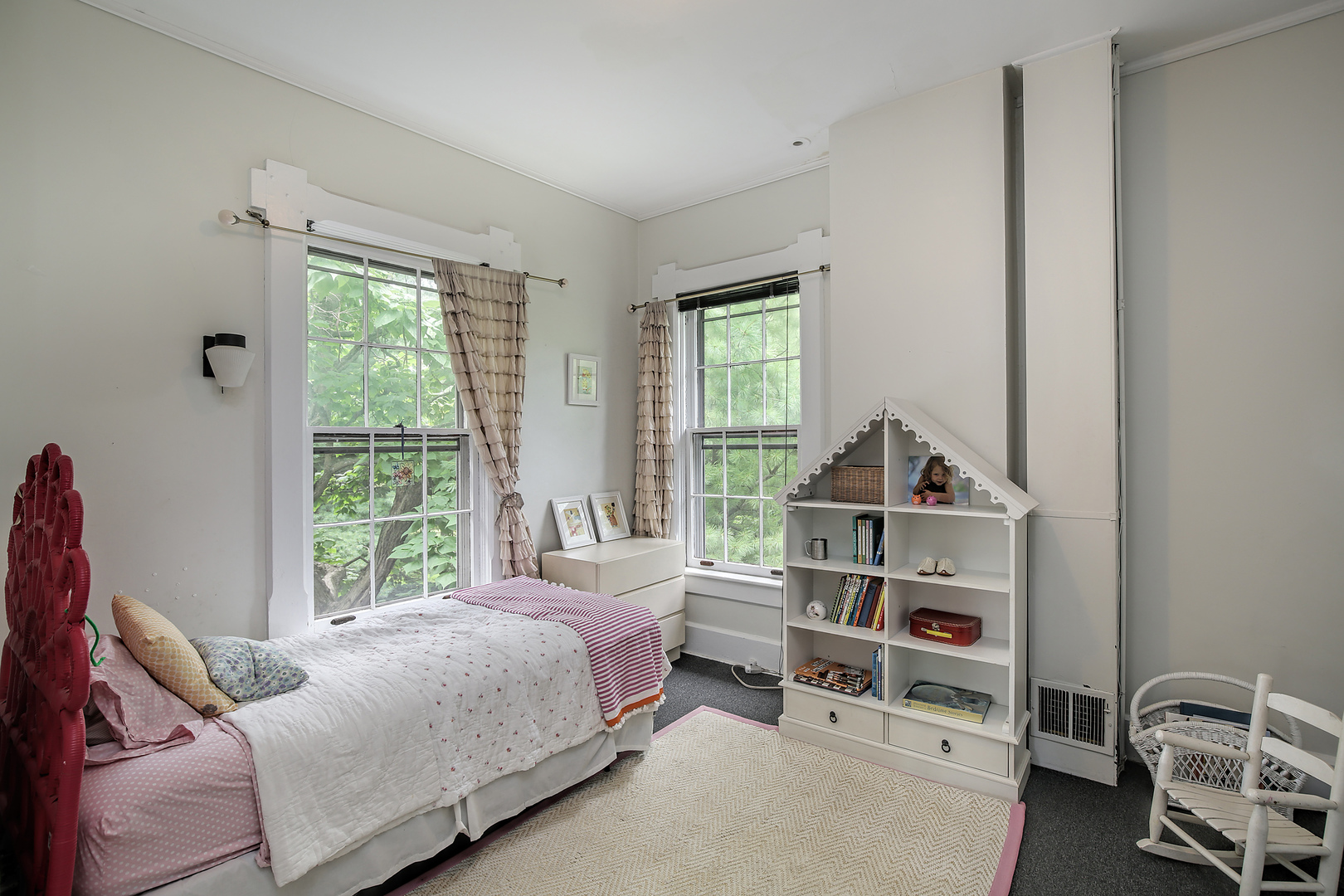 1632 Wesley Avenue Evanston, IL 60201 - Photo 16 of 26