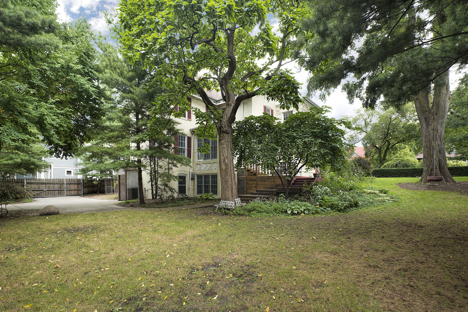 1632 Wesley Avenue Evanston, IL 60201 - Photo 18 of 26