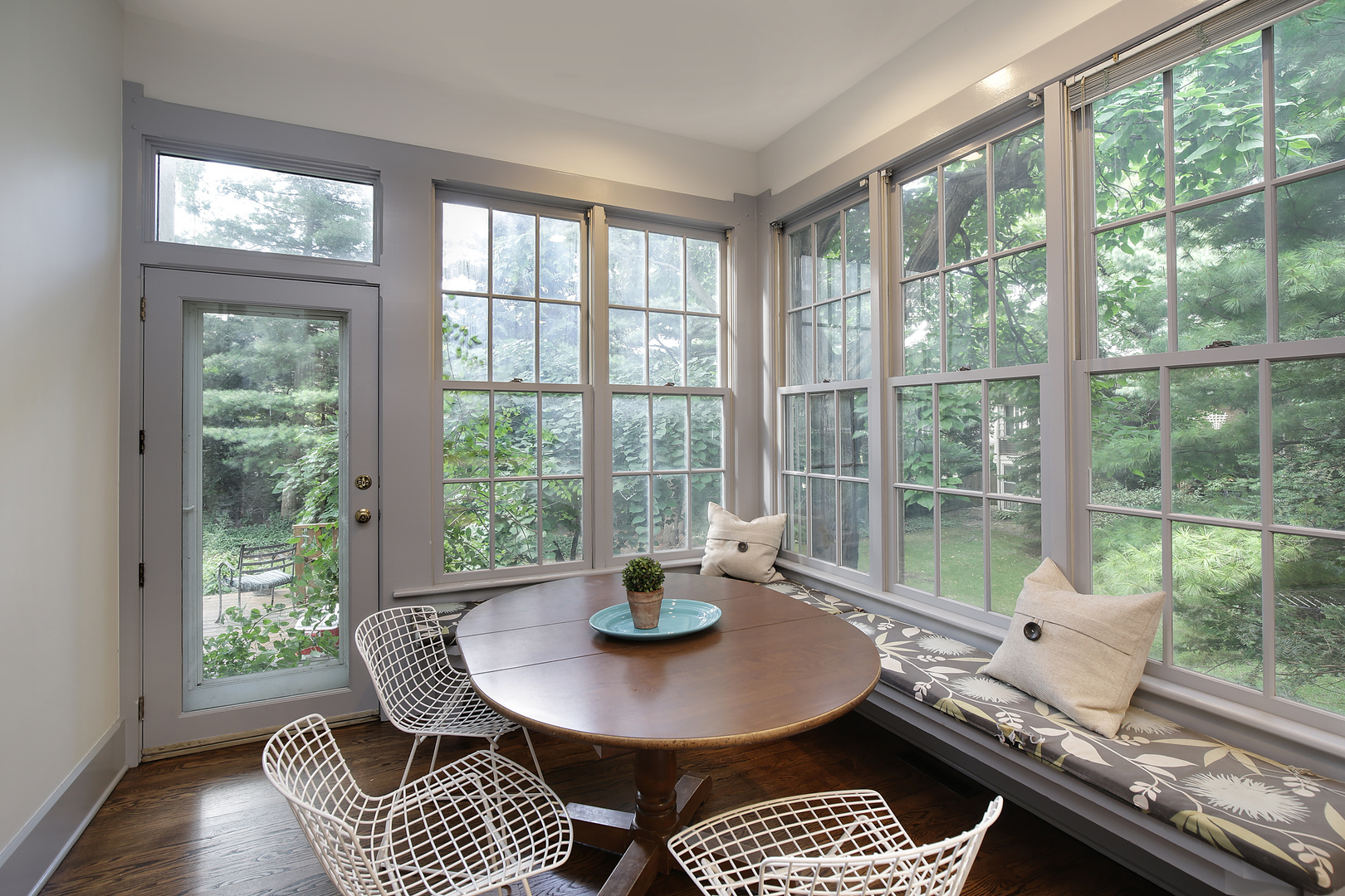 1632 Wesley Avenue Evanston, IL 60201 - Photo 7 of 26