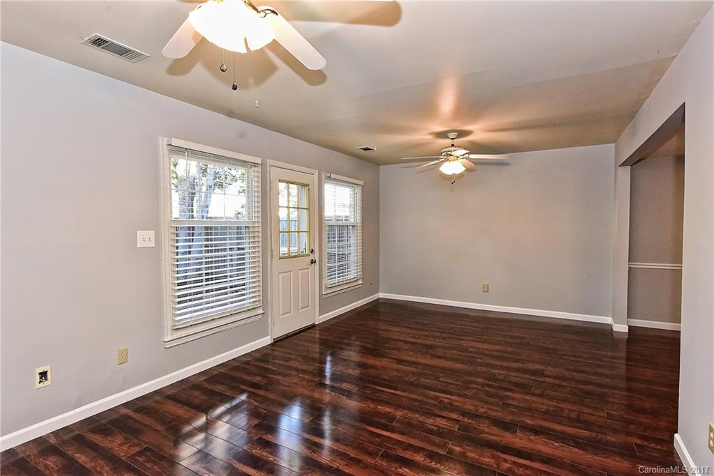 8349 Knights Bridge Road, Unit 8649 Charlotte, NC 28210 - Photo 2 of 22 Gallery Image 2