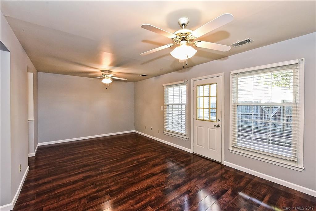 8349 Knights Bridge Road, Unit 8649 Charlotte, NC 28210 - Photo 5 of 22 Gallery Image 5