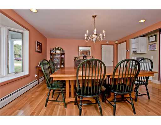 520 Hope Road Cranston, RI 02831 - Photo 5 of 20 Dining Room.