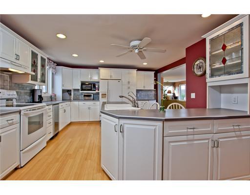 520 Hope Road Cranston, RI 02831 - Photo 6 of 20 Kitchen.