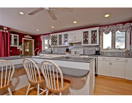 520 Hope Road Cranston, RI 02831 - Photo 7 of 20 Kitchen.