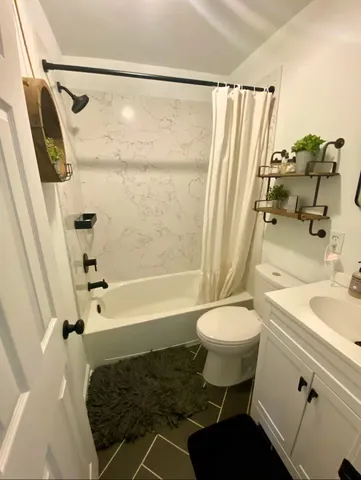 $699,000 | 1975 Kelly Road, Holladay, TN 38341