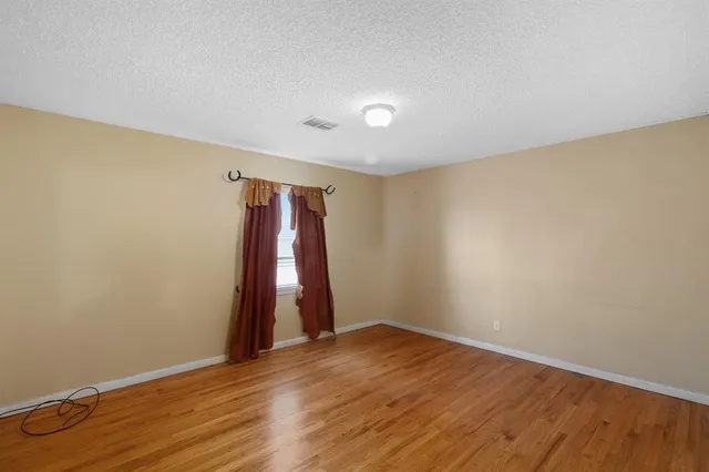 $3,250 | 1957 South Westmoreland Road, Glenn Heights, TX 75154