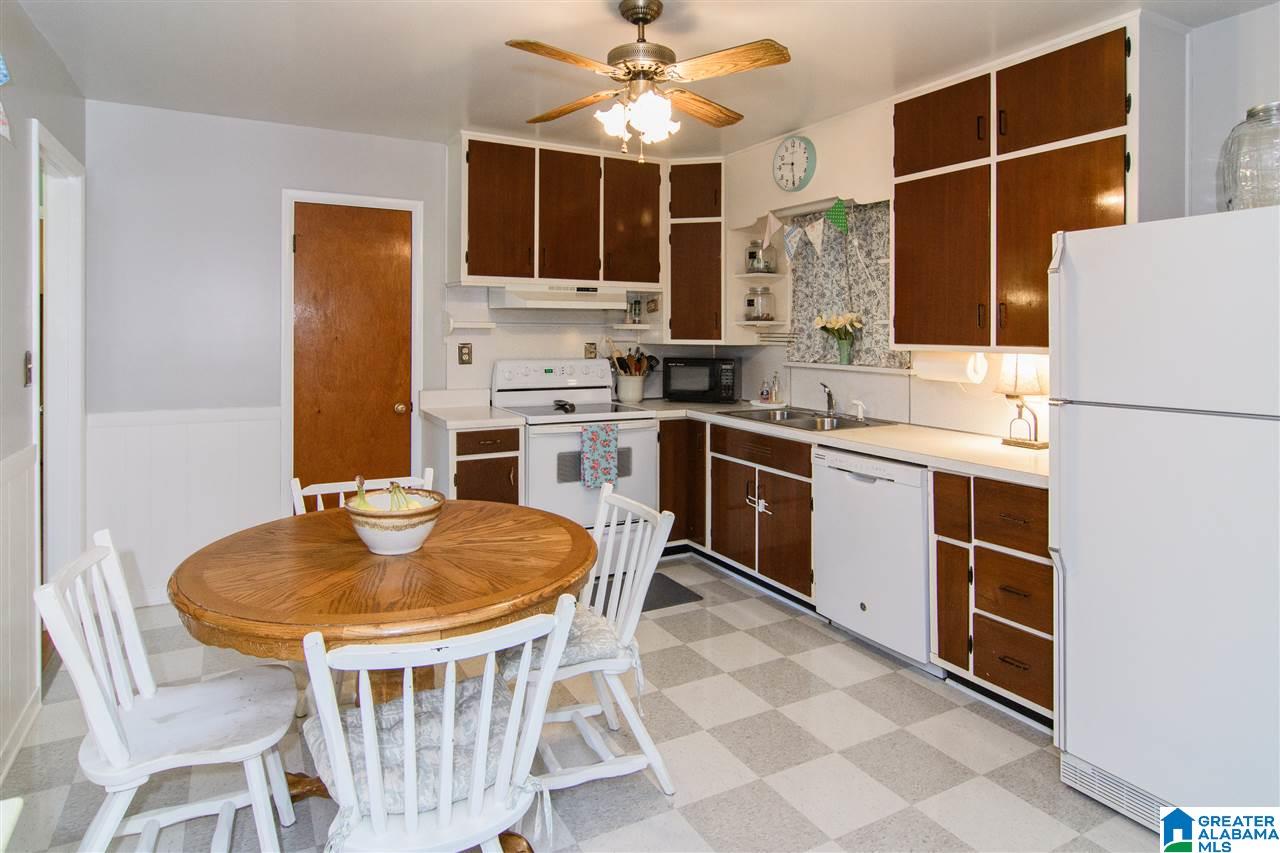 1008 Barnisdale Road Birmingham, AL 35235 - Photo 8 of 36