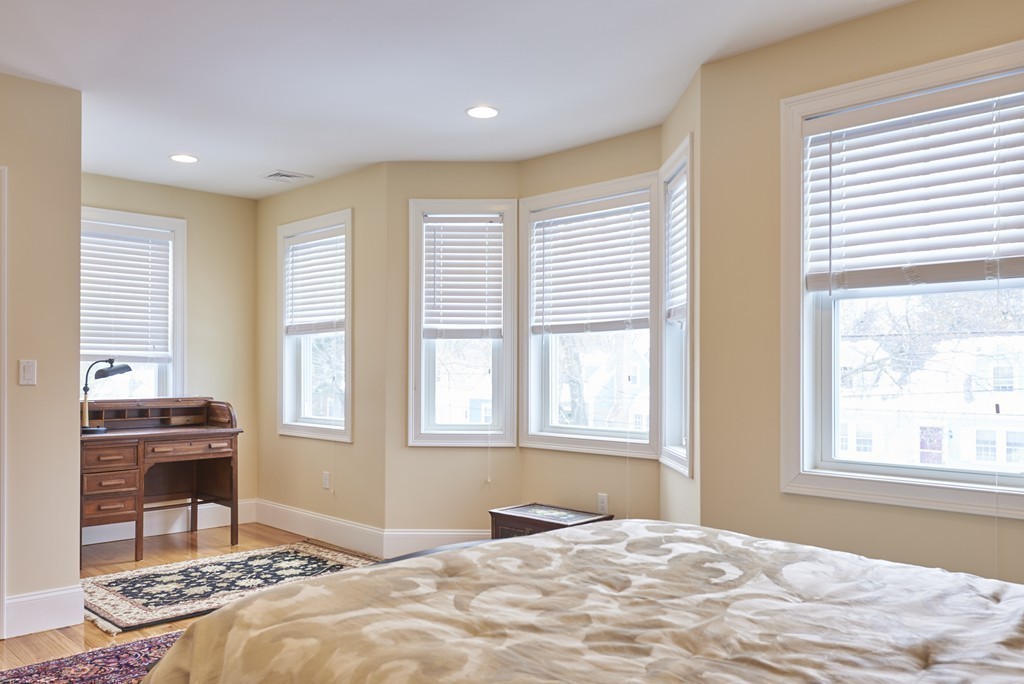 39 Barbara Road Newton, MA 02465 - Photo 12 of 19