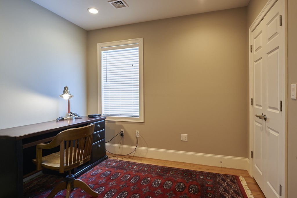 39 Barbara Road Newton, MA 02465 - Photo 14 of 19