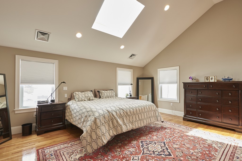 39 Barbara Road Newton, MA 02465 - Photo 9 of 19