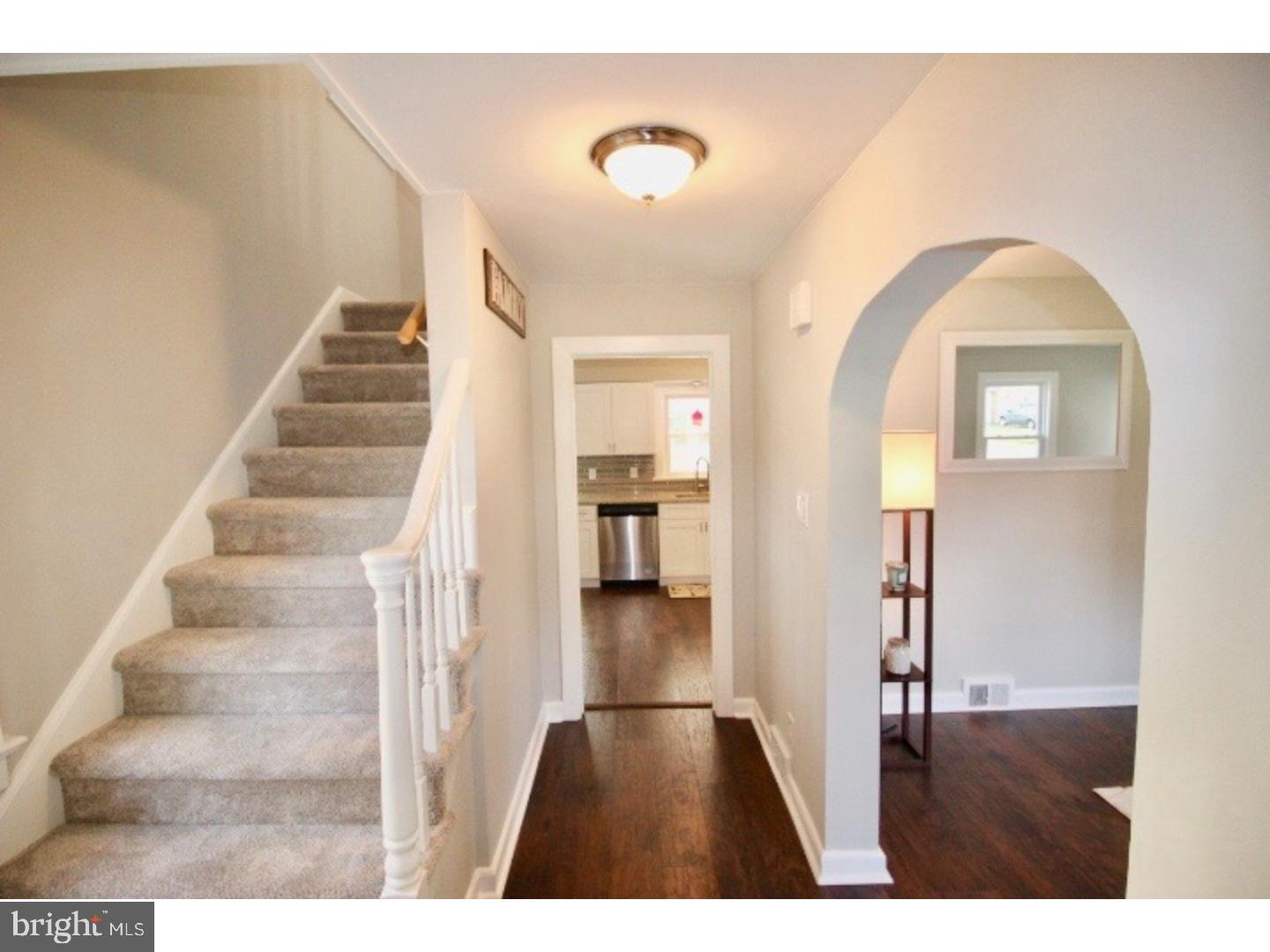 411 Sutherland Road Trenton, NJ 08618 - Photo 13 of 24 Foyer
