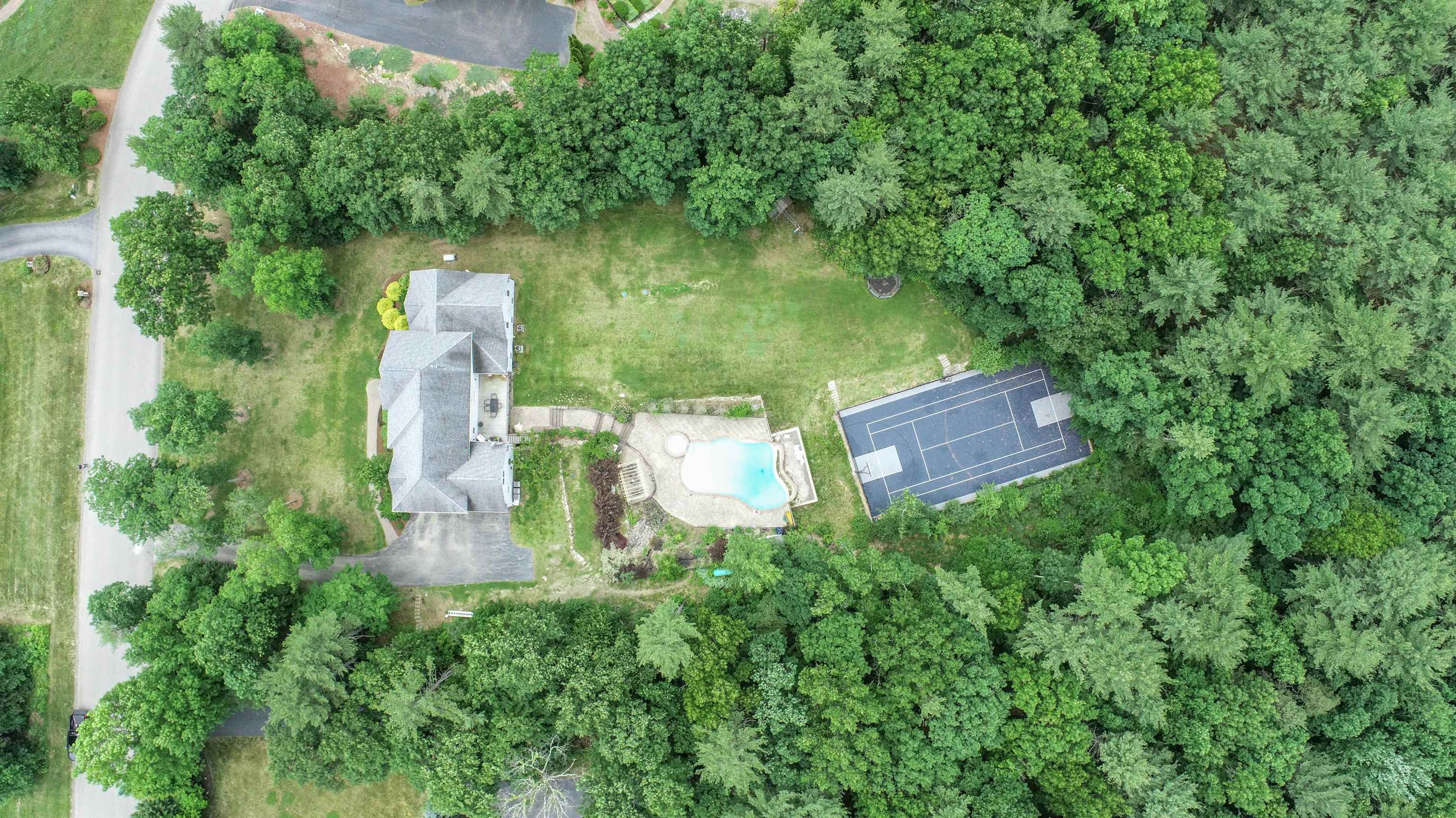 74 Heritage Hill Road Windham, NH 03087 - Photo 2 of 40