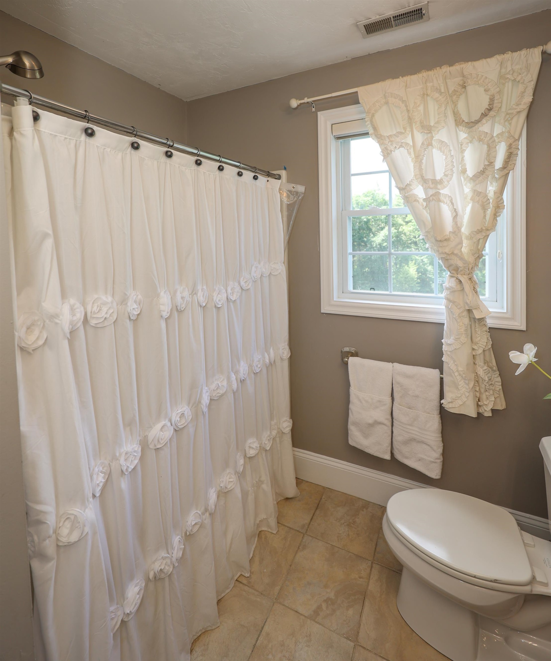 74 Heritage Hill Road Windham, NH 03087 - Photo 21 of 40