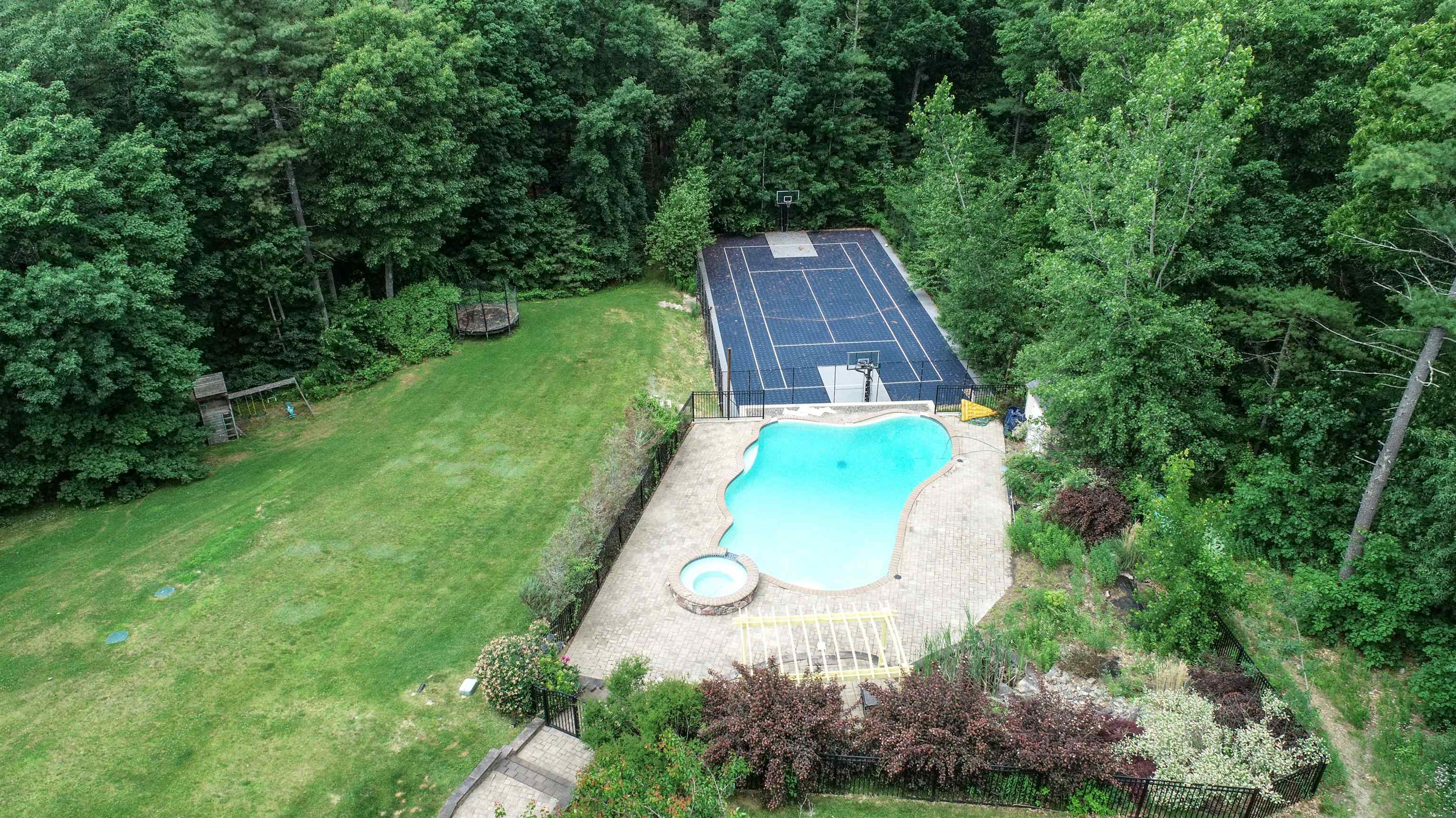 74 Heritage Hill Road Windham, NH 03087 - Photo 5 of 40