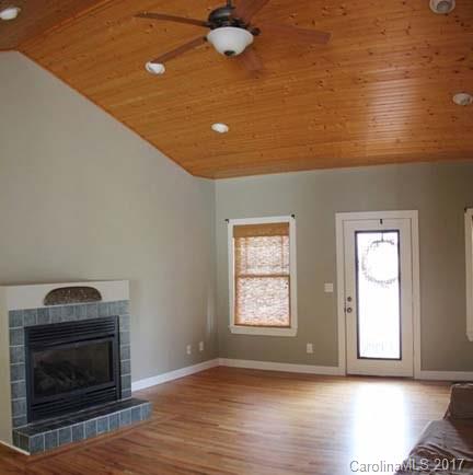 523 Brandywine Road Waynesville, NC 28786 - Photo 2 of 24