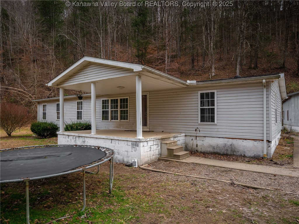871 Sandlick Road Seth, WV 25181 - Photo 3 of 22 Gallery Image 3