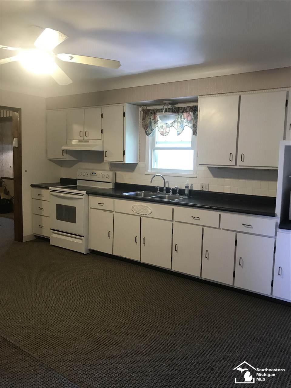 10990 Crabb Road Temperance, MI 48182 - Photo 9 of 14