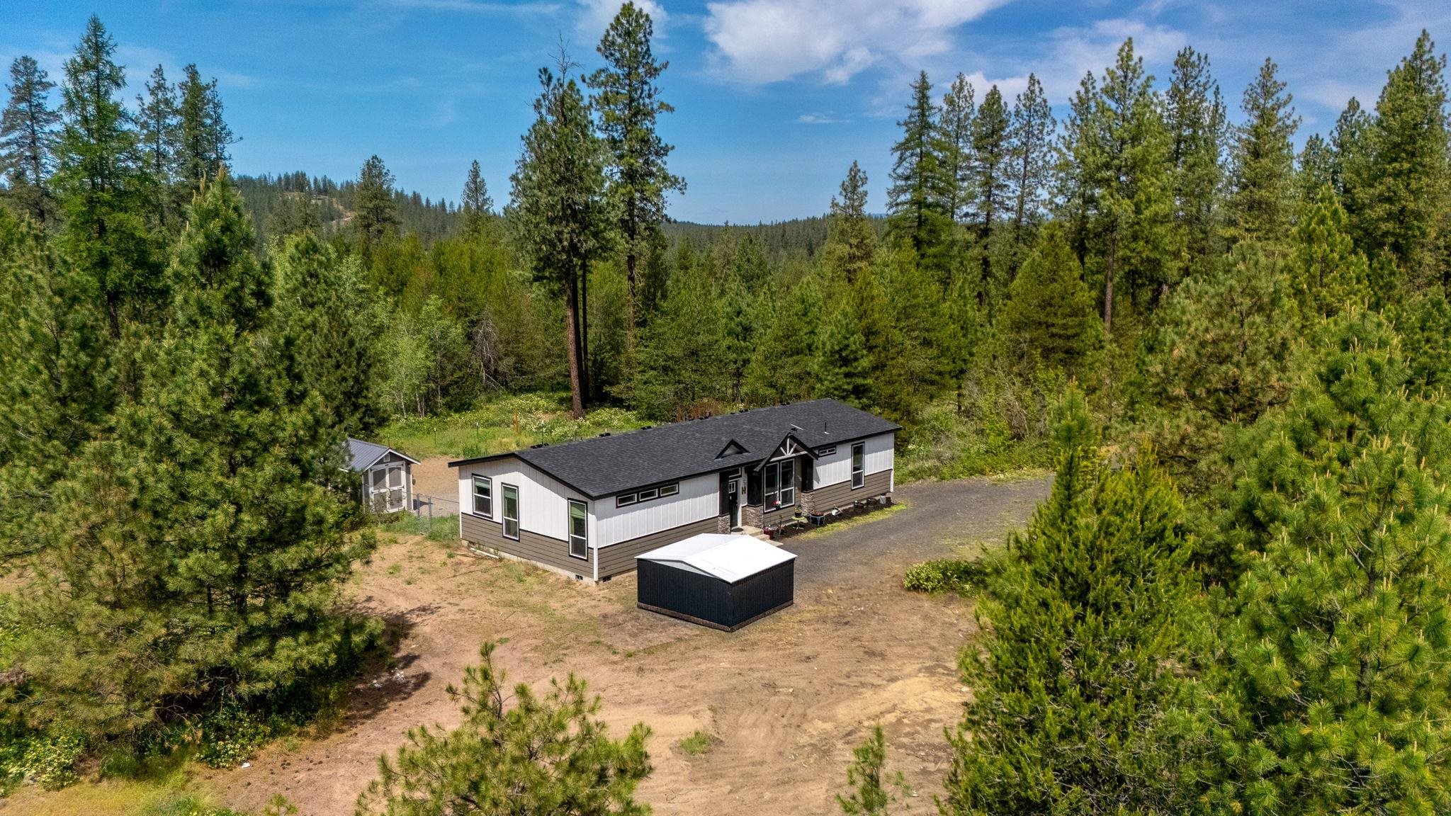 28995 North Hardesty Road Chattaroy, WA 99003 - Photo 34 of 46