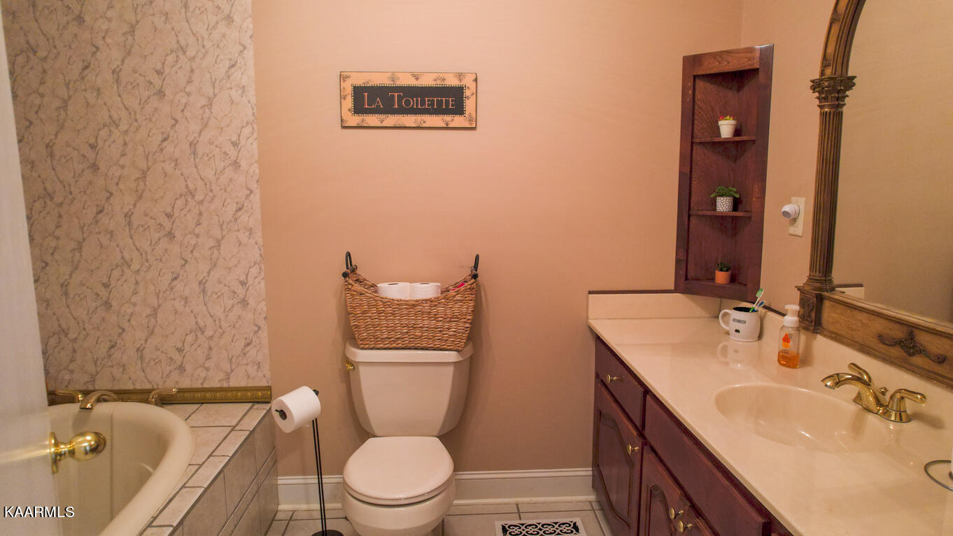198 Ailor Gap Road Maynardville, TN 37807 - Photo 24 of 40 2nd Full Bathroom