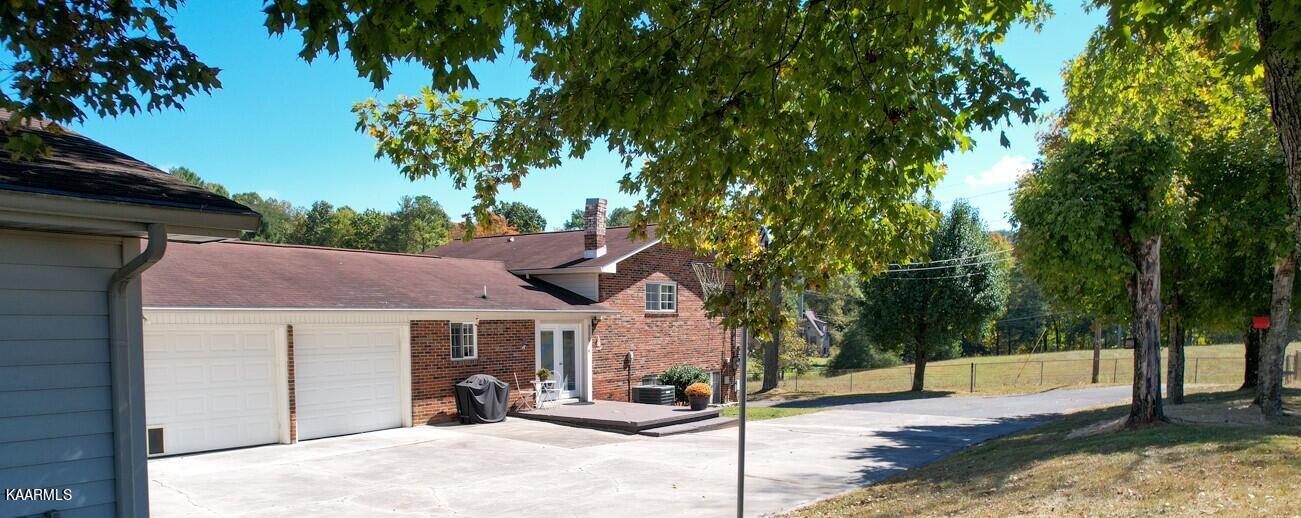 198 Ailor Gap Road Maynardville, TN 37807 - Photo 4 of 40 Back