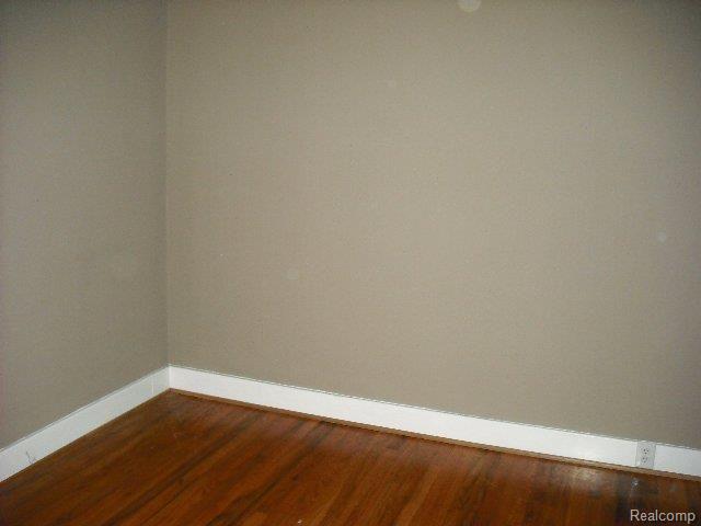63 Maplefield Road Pleasant Ridge, MI 48069 - Photo 6 of 9 DSCF1112_640x480