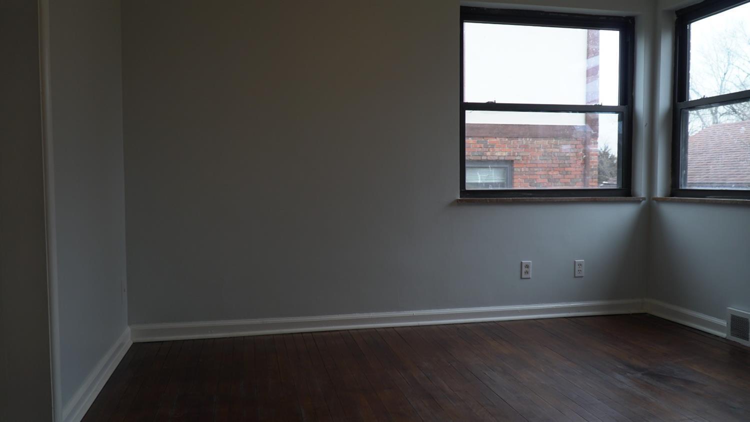 4328 North Bend Road Cincinnati, OH 45211 - Photo 16 of 43 Gallery Image 16