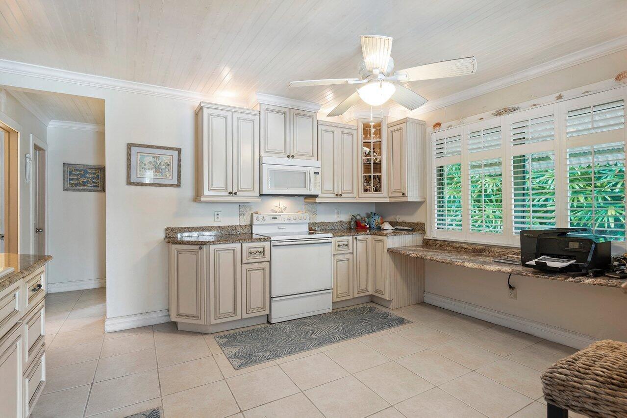 11091 Ellison Wilson Road North Palm Beach, FL 33408 - Photo 22 of 47 Kitchen