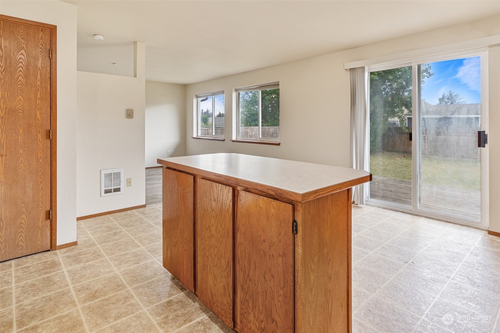 130 Southwest 10th Street Chehalis, WA 98532 - Photo 12 of 22 Gallery Image 12