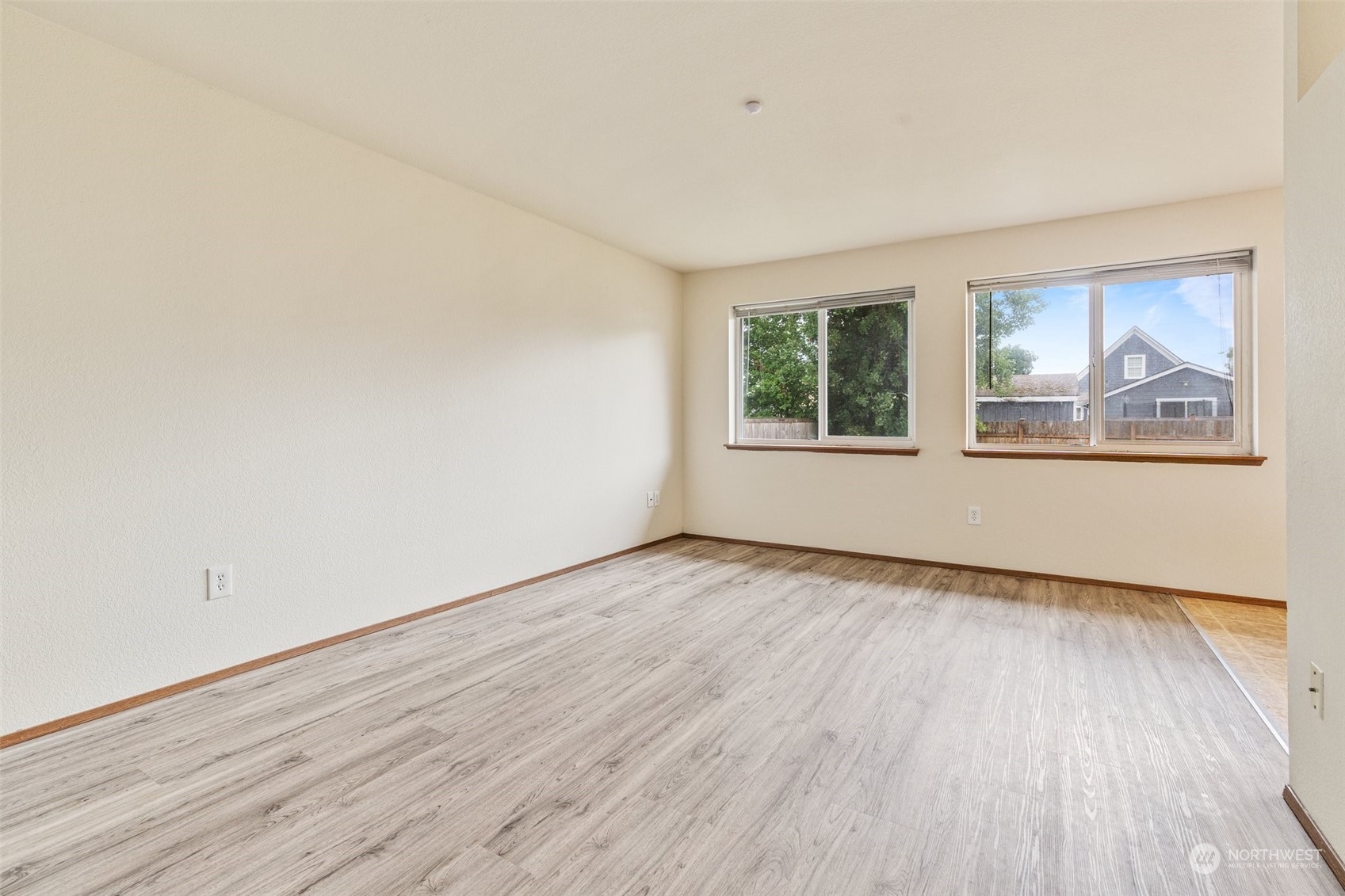 130 Southwest 10th Street Chehalis, WA 98532 - Photo 5 of 22 Gallery Image 5
