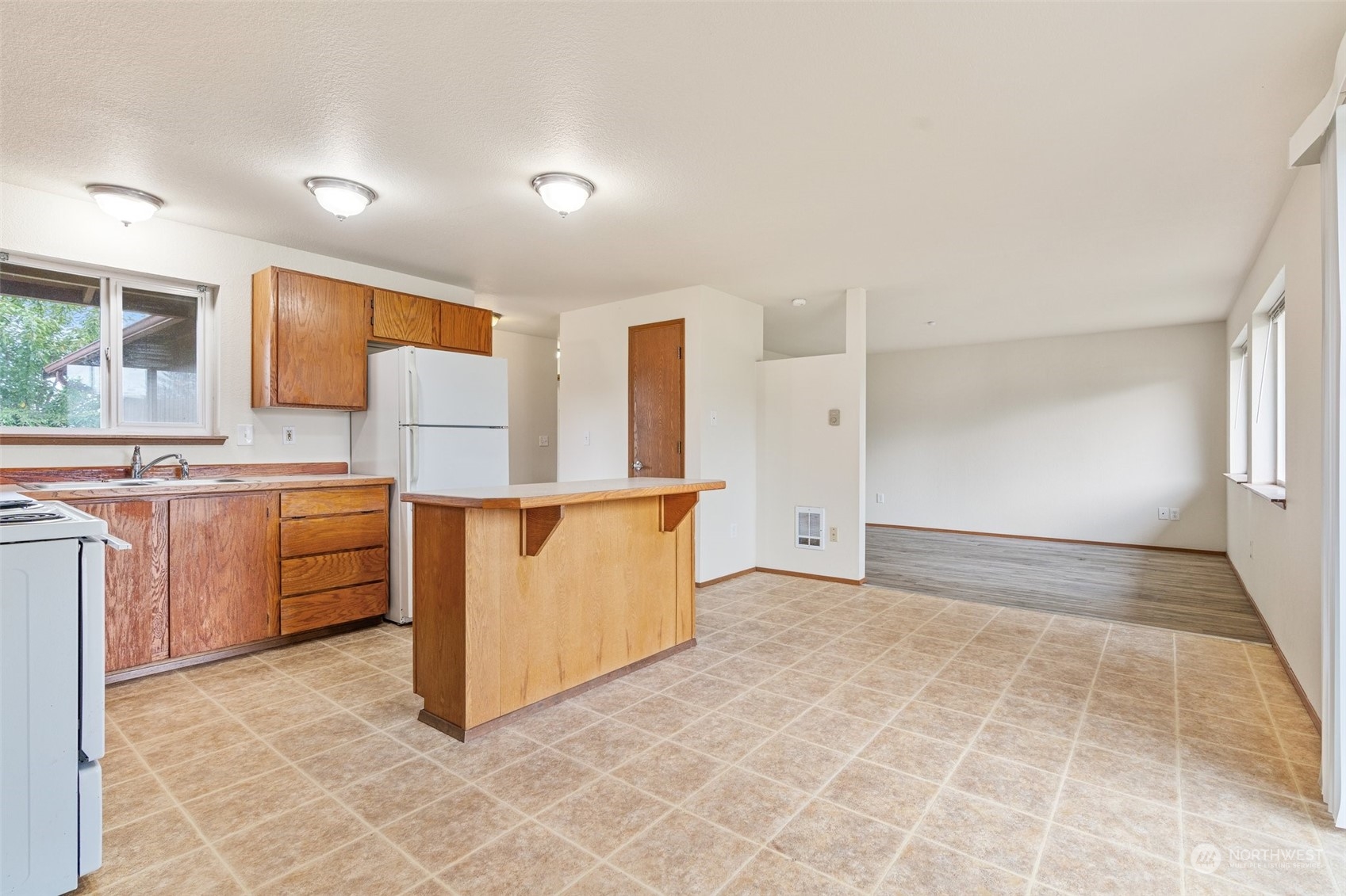 130 Southwest 10th Street Chehalis, WA 98532 - Photo 8 of 22 Gallery Image 8