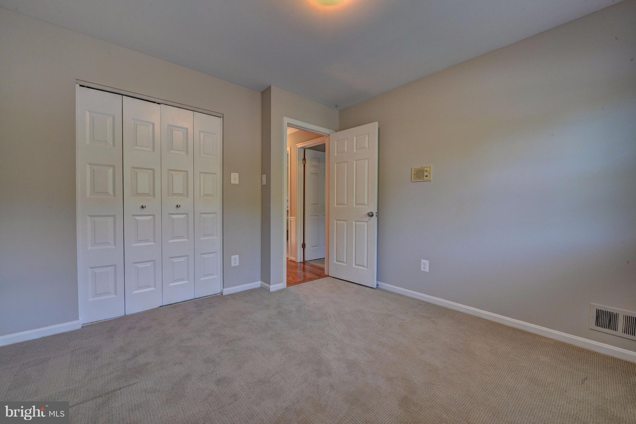 10406 Huntrace Way Vienna, VA 22182 - Photo 21 of 29 Bedroom