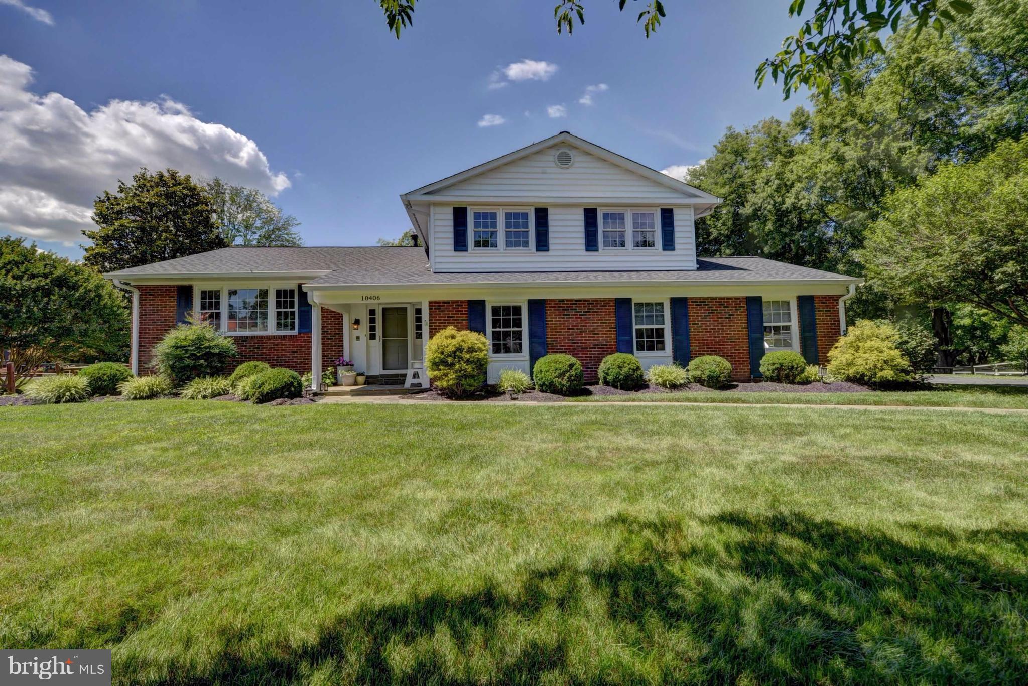 10406 Huntrace Way Vienna, VA 22182 - Photo 29 of 29 Nice Size Front Yard