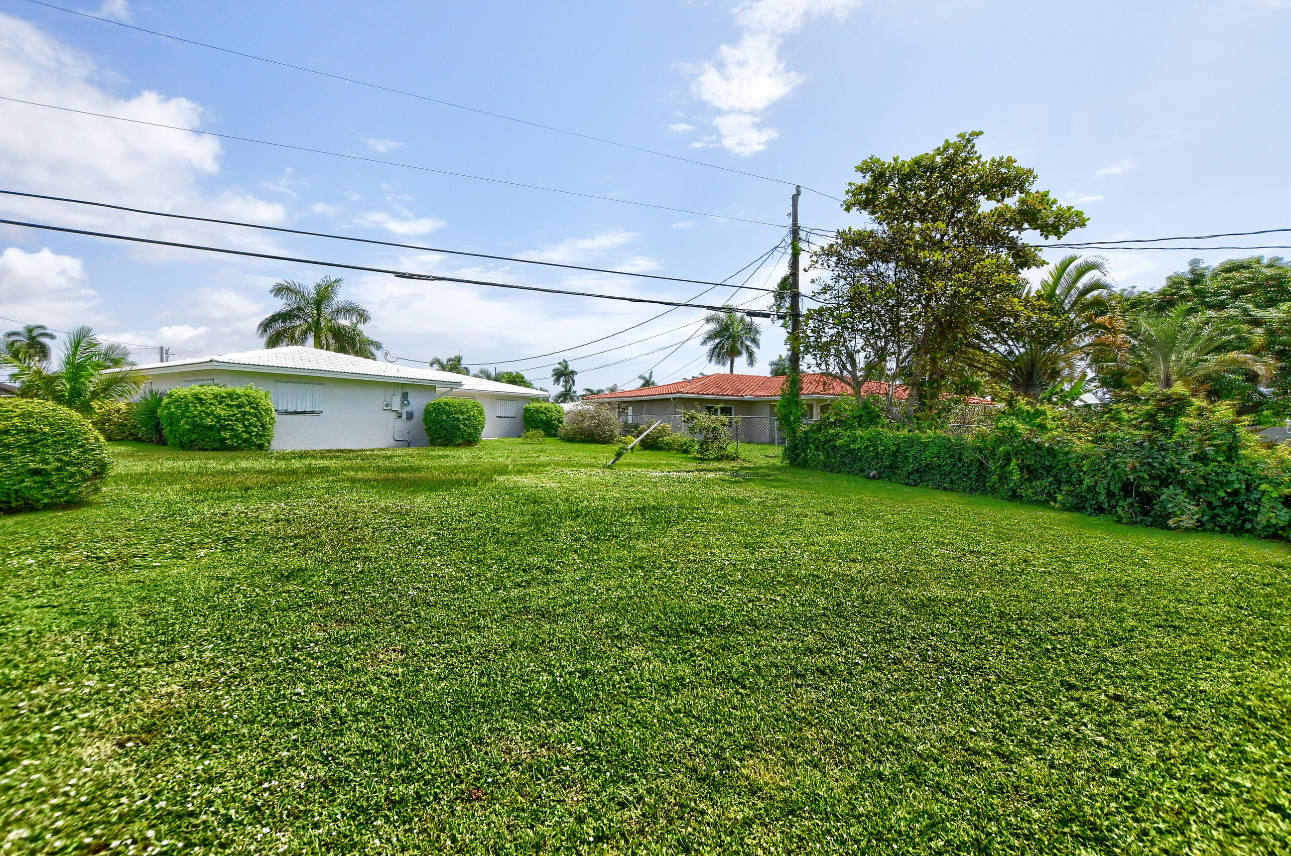 1099 Southwest 13th Place Boca Raton, FL 33486 - Photo 44 of 45 a view of a back yard
