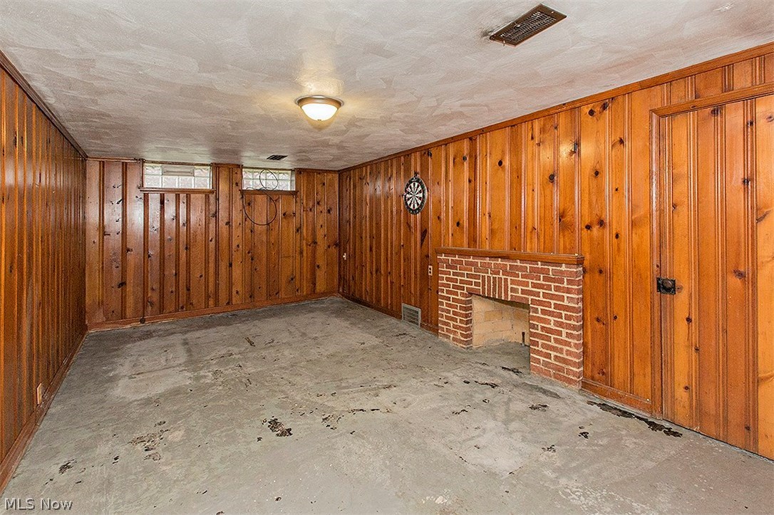 4434 Baintree Road Cleveland, OH 44118 - Photo 29 of 31