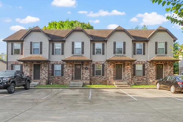 $1,150 | 1762 Spring Water Drive, Unit A, Clarksville, TN 37040
