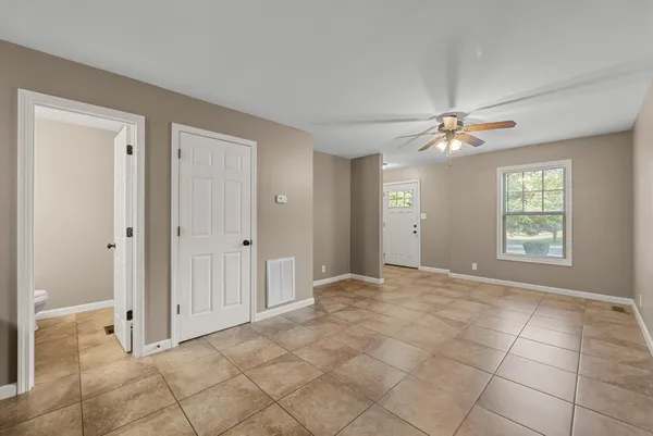 $1,150 | 1762 Spring Water Drive, Unit A, Clarksville, TN 37040