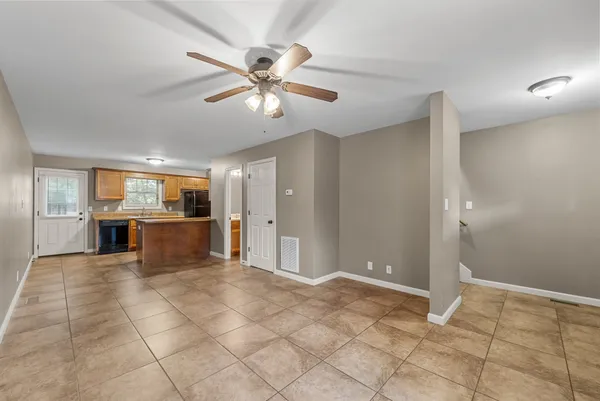 $1,150 | 1762 Spring Water Drive, Unit A, Clarksville, TN 37040