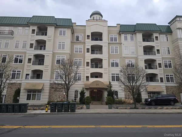 $3,300 | 410 Westchester Avenue, Unit 115, Port Chester, NY 10573