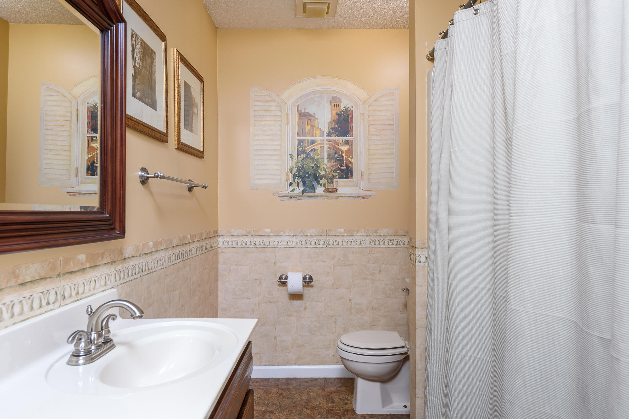10926 Harbor Road North Soddy Daisy, TN 37379 - Photo 16 of 36 hallbath_1