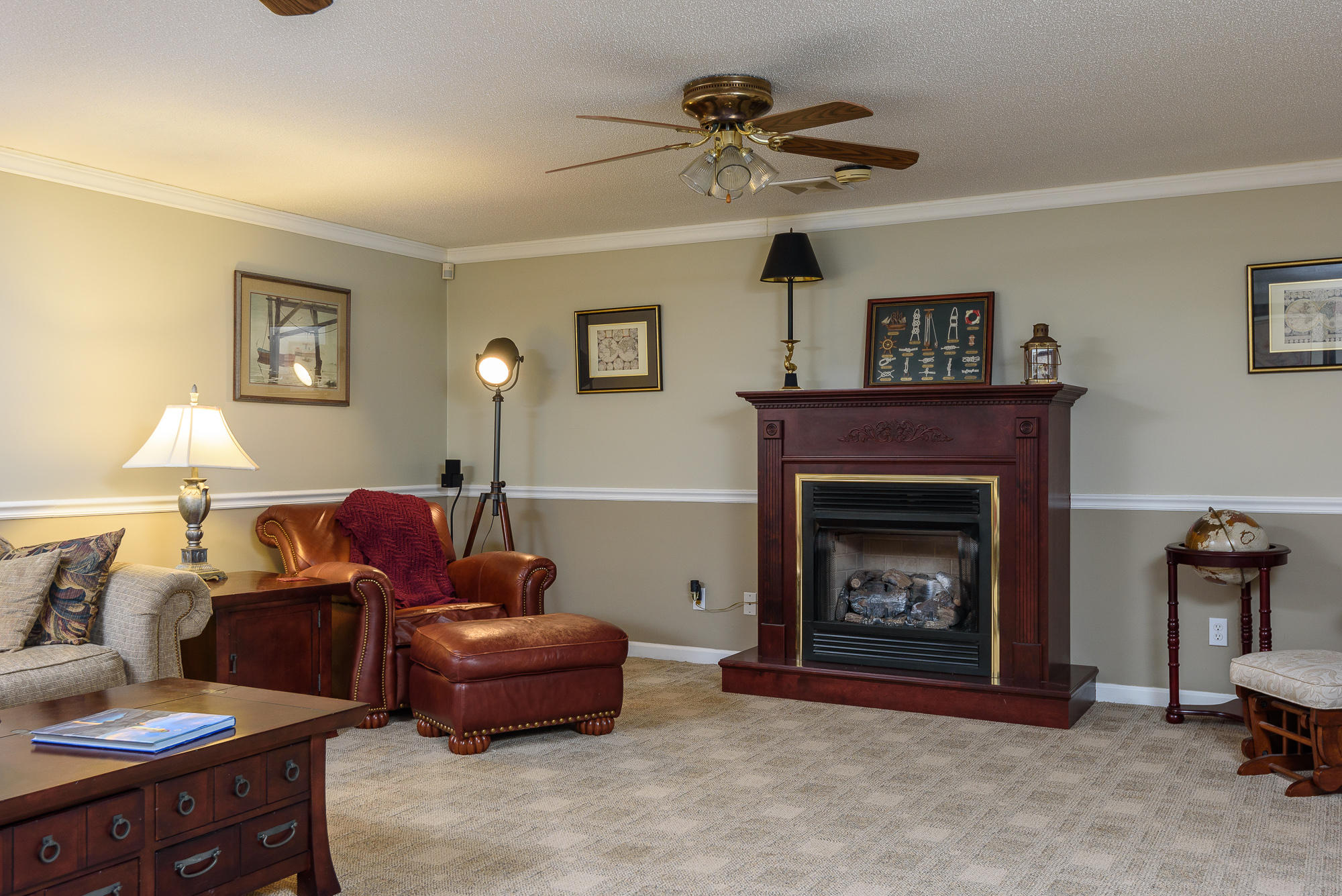 10926 Harbor Road North Soddy Daisy, TN 37379 - Photo 22 of 36 DEN / FAMILY ROOM