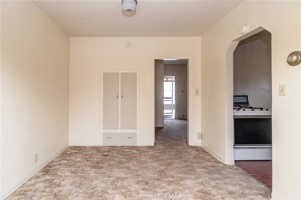 630 Acoma Street Needles, CA 92363 - Photo 48 of 60 Unit 2 Dining Area