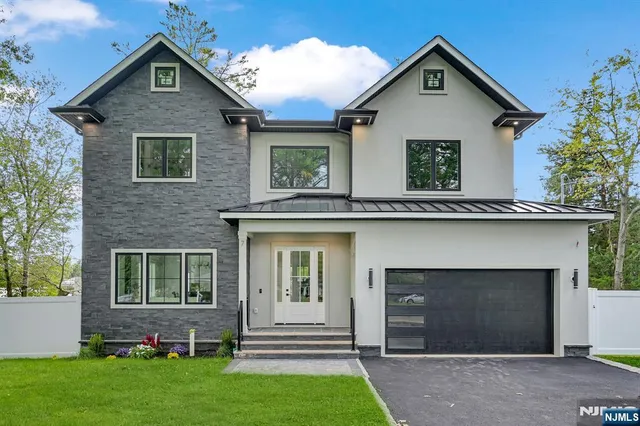 $2,799,000 | 7 Canterbury Lane, Short Hills, NJ 07078