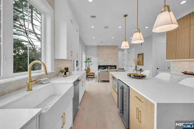 $2,799,000 | 7 Canterbury Lane, Short Hills, NJ 07078