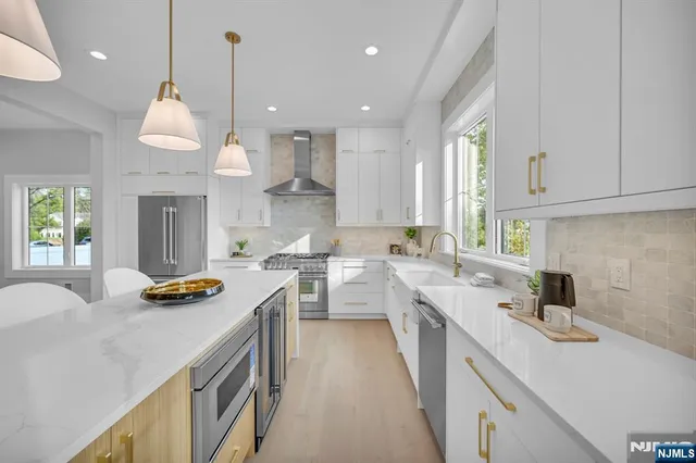 $2,799,000 | 7 Canterbury Lane, Short Hills, NJ 07078