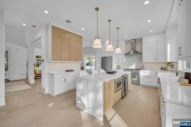 $2,799,000 | 7 Canterbury Lane, Short Hills, NJ 07078